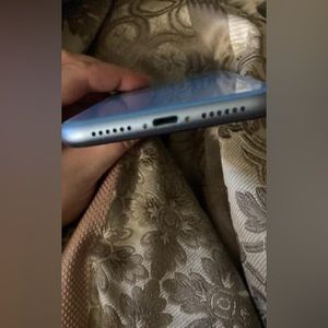 In good conditions not scratches or cracks